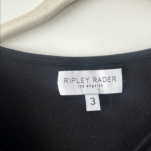 Classic Black Short Sleeve Tee - Picture 2 of 3